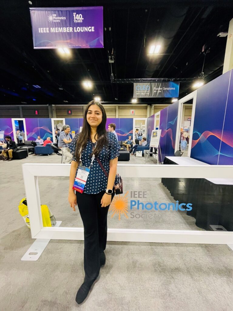 Meeting the mentors and enjoying snacks in the IEEE Members Lounge